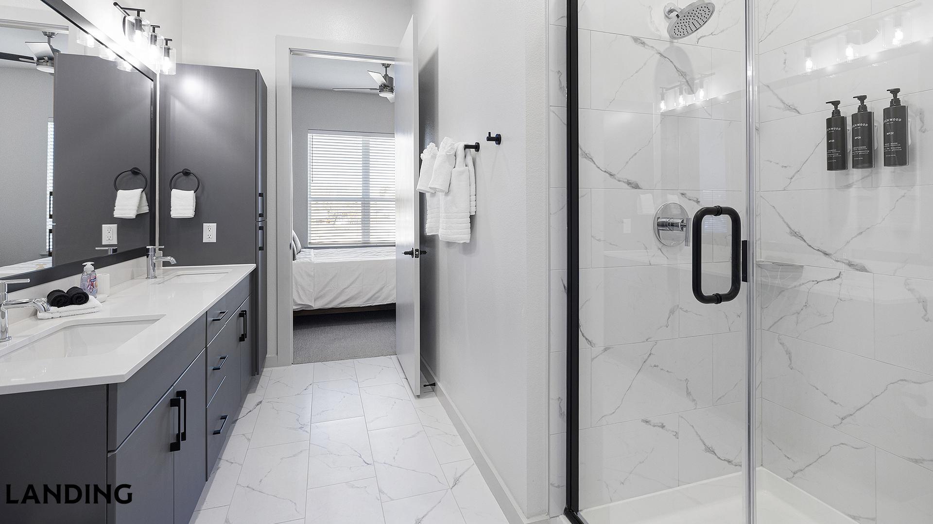 Building Photo - 1345 E 15th St