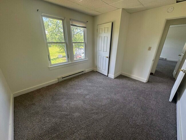 Building Photo - 13825 Maple Tree Ln SW