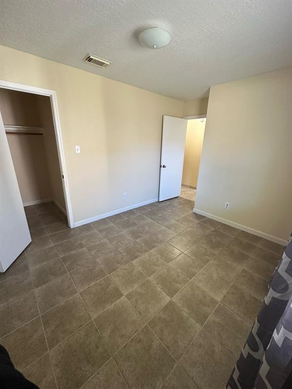 Building Photo - 10326 Bushy Creek Dr