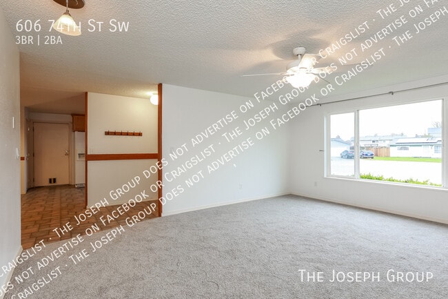 Building Photo - 606 74th St SW