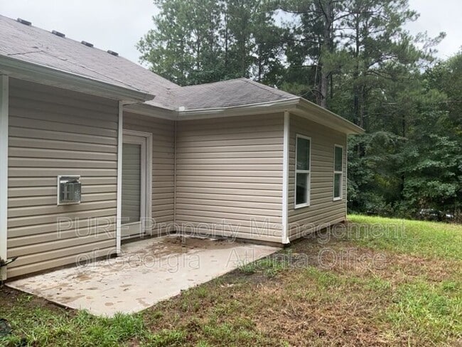 Building Photo - 160 Pine Ridge Rd