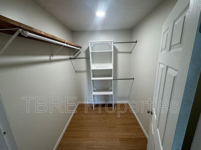 Building Photo - 178 Pvt Dr 720