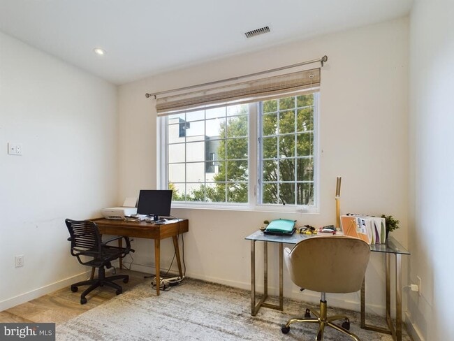 Building Photo - 1114 Shackamaxon St