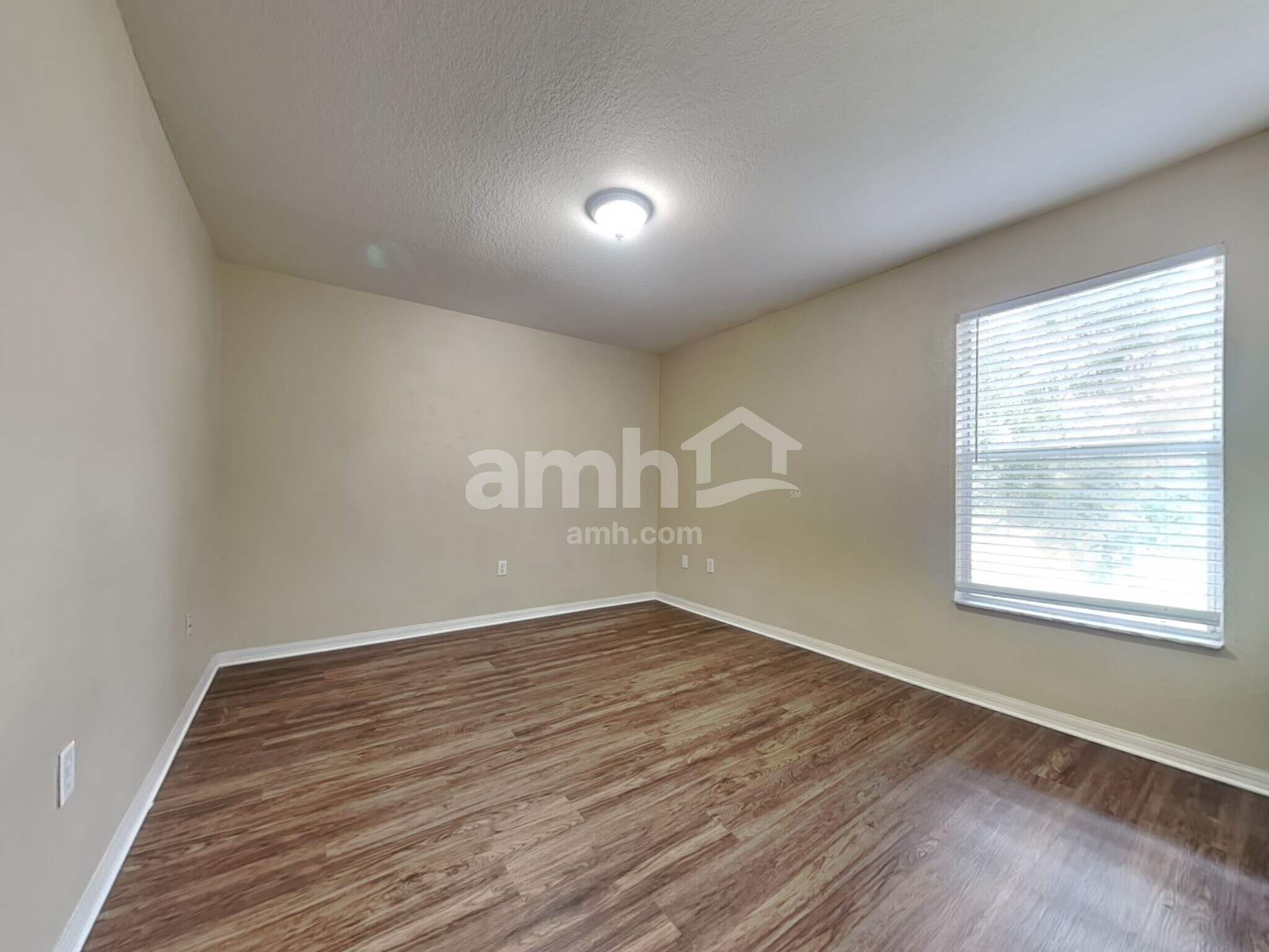 Building Photo - 2804 Spring Meadow Dr