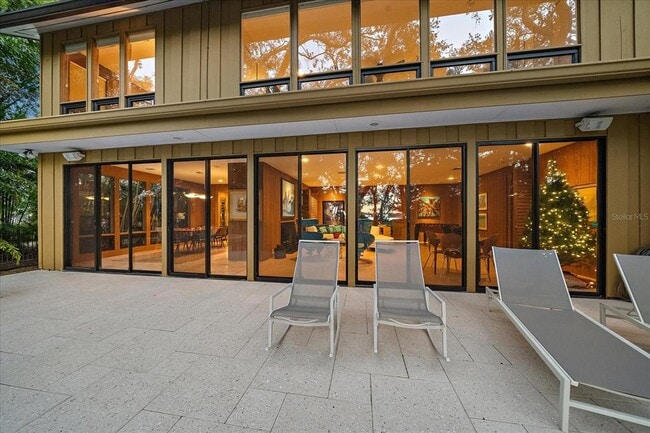 Building Photo - 3348 Old Oak Dr