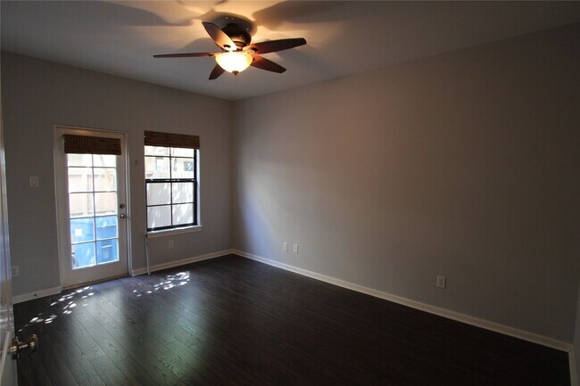 Building Photo - 3945 Gibson St