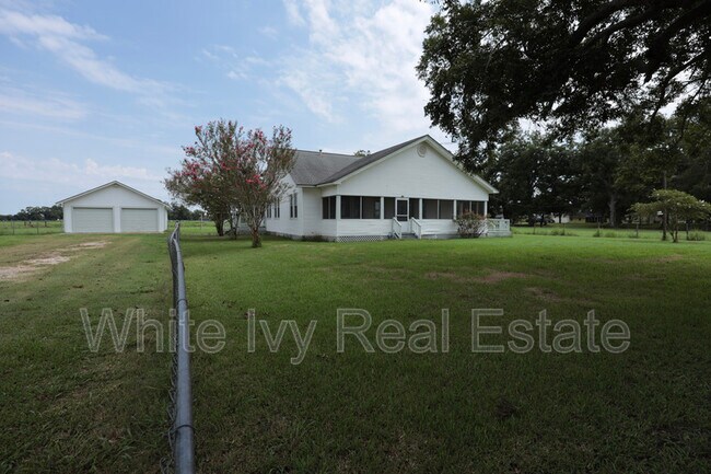 Building Photo - 3289 Co Rd 158