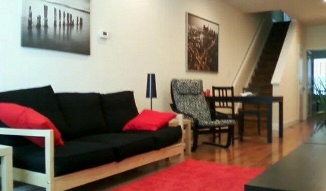 Building Photo - 1923 N Gratz St