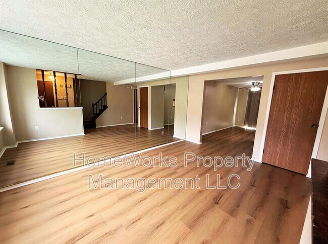 Building Photo - 2517 South Paca St