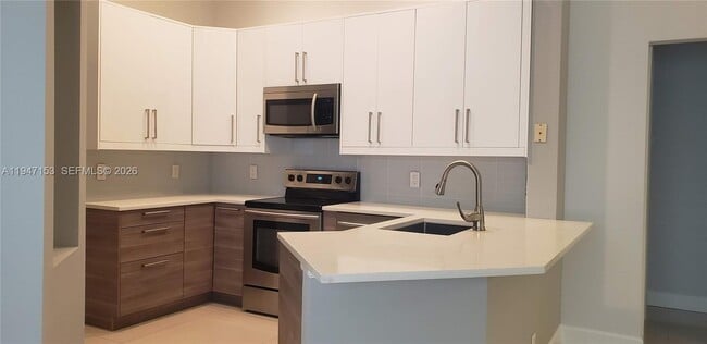 Building Photo - 1628 Salerno Cir