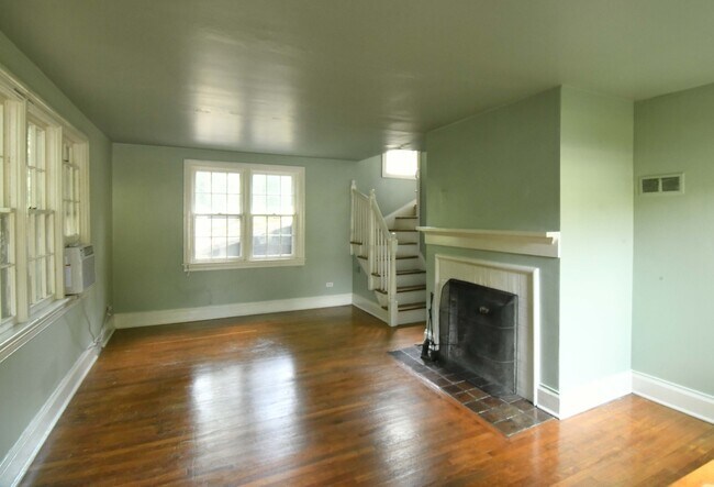 Building Photo - 112 Cleveland Ave