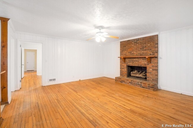 Building Photo - Welcome Home!