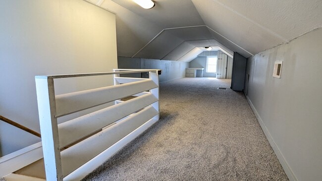 Building Photo - Bonus rooms galore in updated West End home!