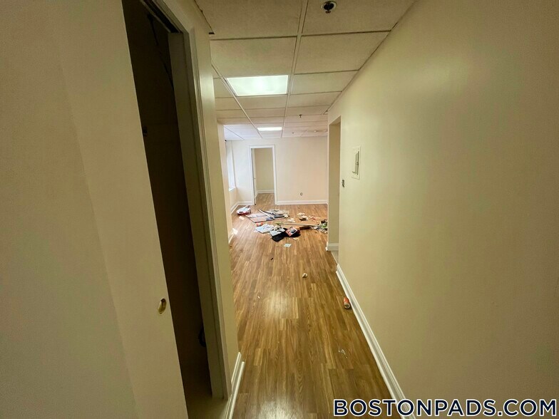 Building Photo - 62 Boylston St