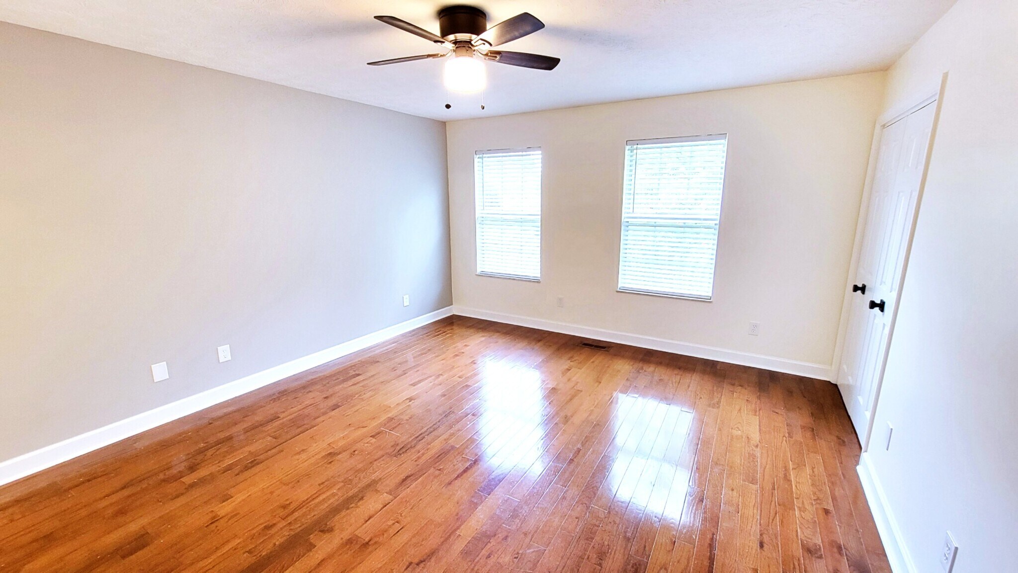 Building Photo - 9145 Fairhaven Pl