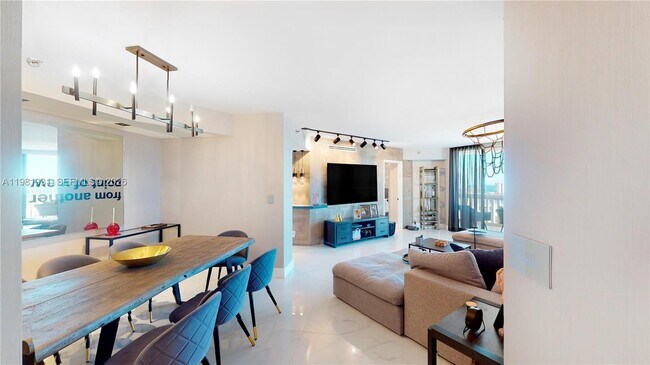 Building Photo - 1000 W Island Blvd