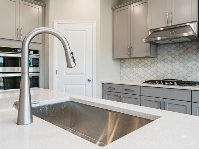 Building Photo - 128 Blue Hydrangea Ln