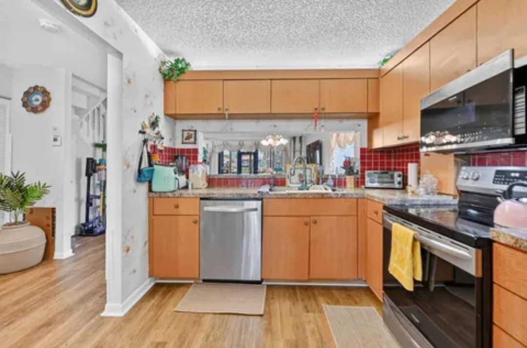 Building Photo - 4587 Carambola Cir S