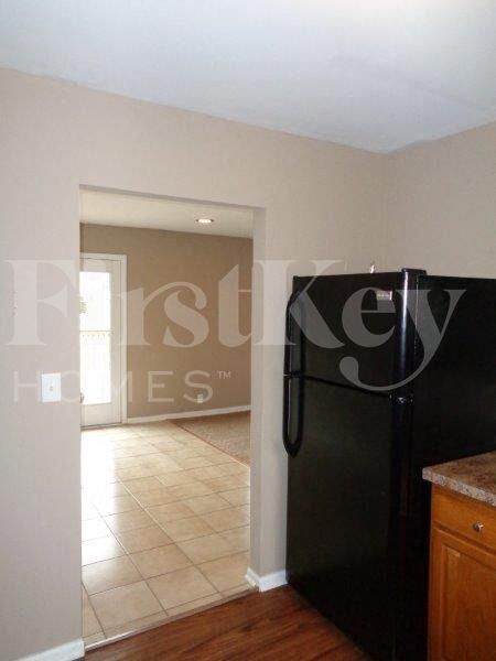 Building Photo - 1 Birch St