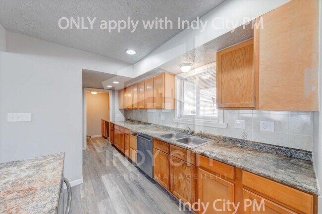 Building Photo - 5120 Reeder St