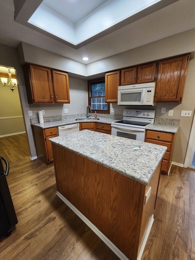 Building Photo - 4 Bedroom Home For Rent in Solon