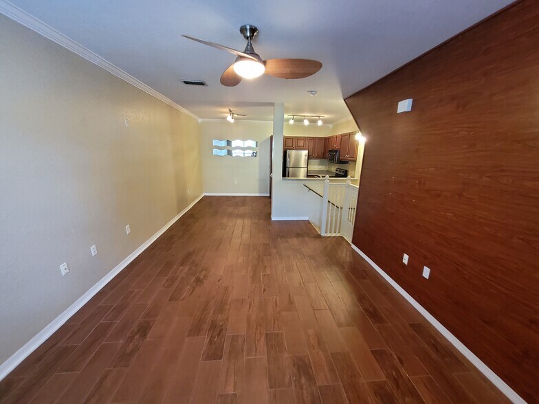 Building Photo - 1606 Legacy Park Dr