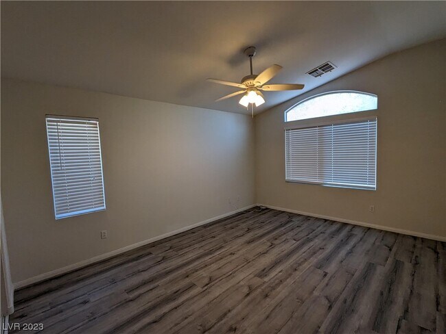 Building Photo - 10500 White Heath Ct