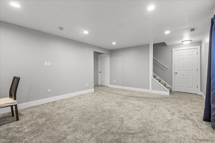 Building Photo - 12431 S Iron Sight Way