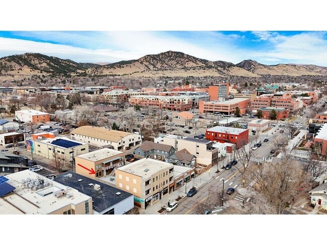 Building Photo - 2 Bed 2 Bath Condo In the Heart of Downtown Boulder!