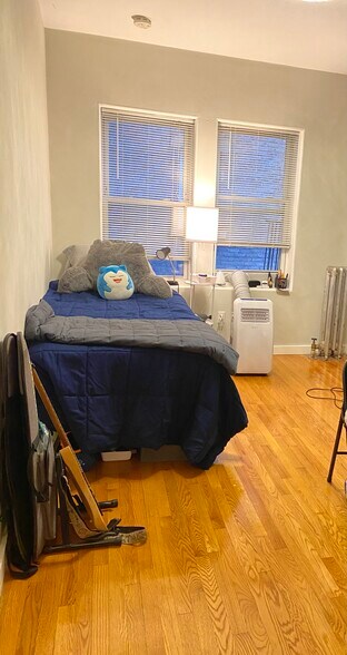 Building Photo - 51 Hemenway St