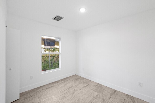 Building Photo - 1938 NW 60th St