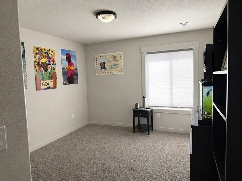 Building Photo - 11317 N Armonia Wy