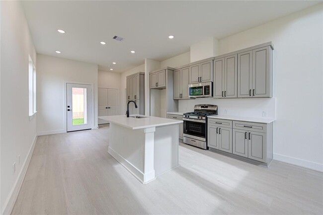 Building Photo - 4336 Avron Drive