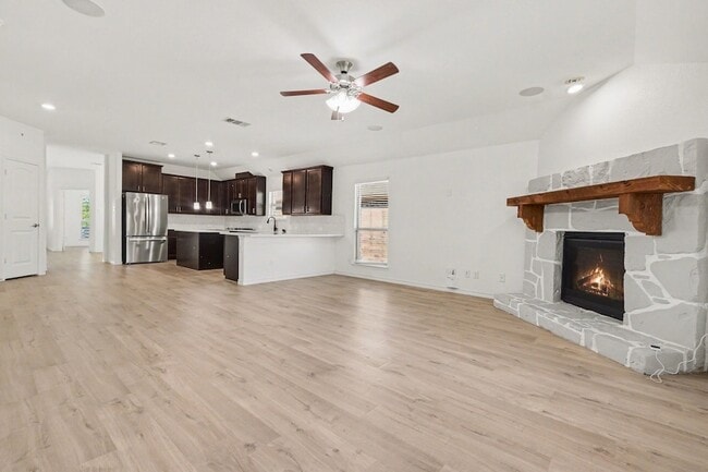 Building Photo - 10020 Levelland Pl