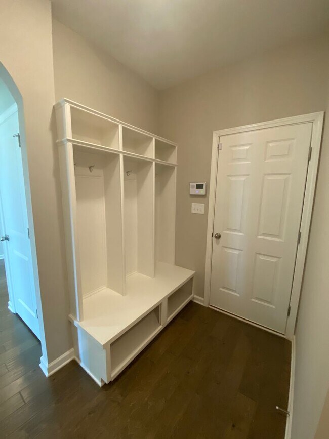 Building Photo - 216 Wild Azalea Dr