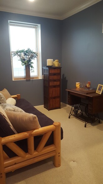 2nd bedroom - 2412 Harriet Ave
