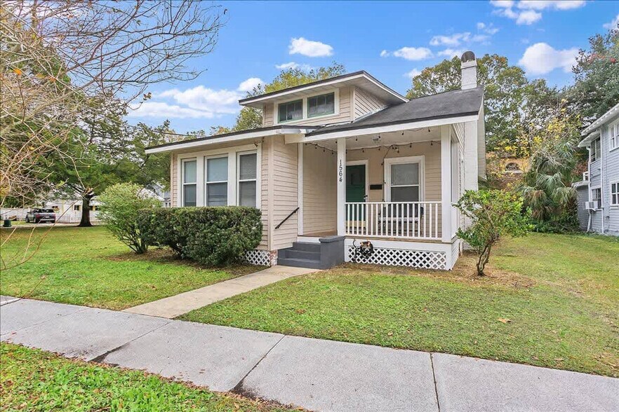 Building Photo - 1566 Landon Ave