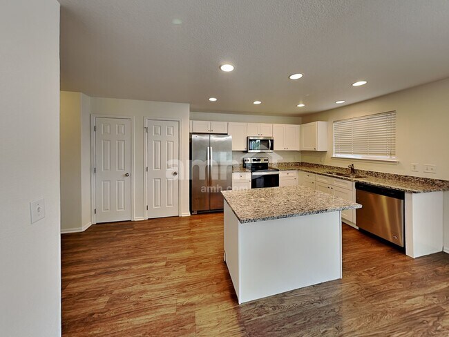 Building Photo - 5479 S Shawnee Way