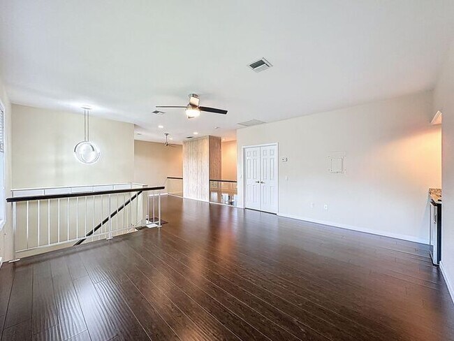 Building Photo - Exquisite Lake County Home with Lake Harris Views