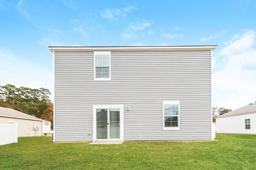 Building Photo - 359 Hidden Cove Dr