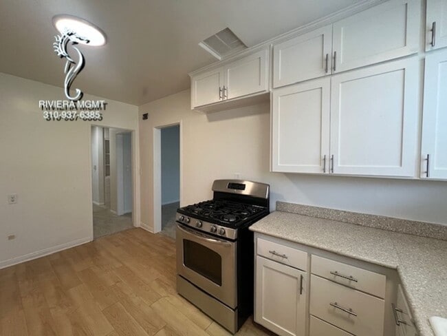 Building Photo - 3 BEd 1.75 Bath House in South Redondo Beach.