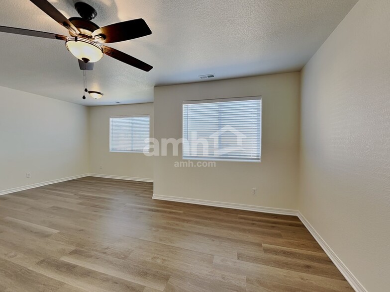 Building Photo - 3713 Winter Sun Dr