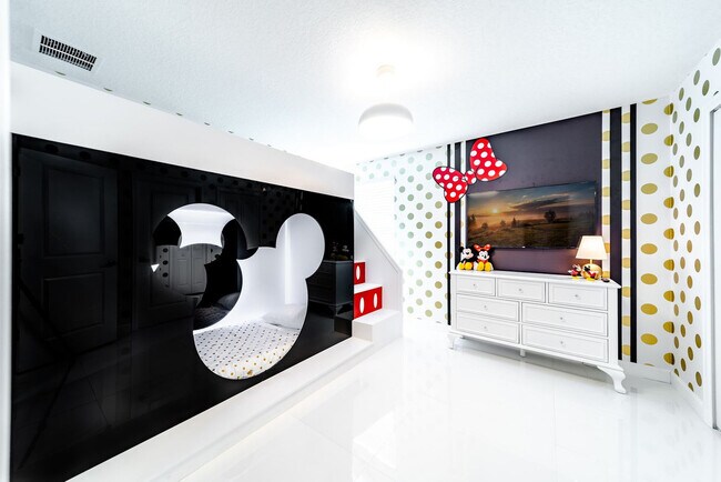 Building Photo - 2869 Bookmark Dr