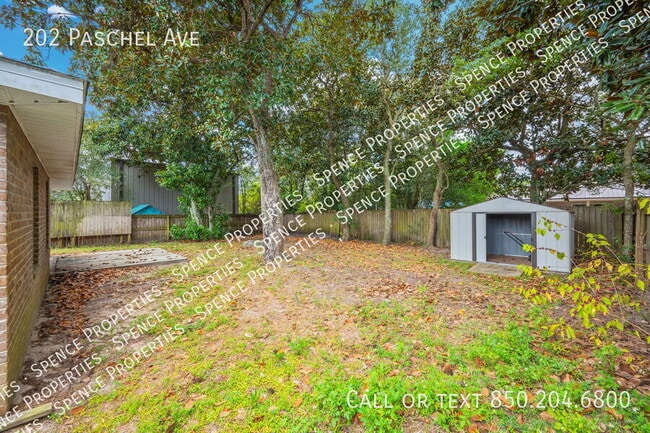 Building Photo - 202 Paschel Ave