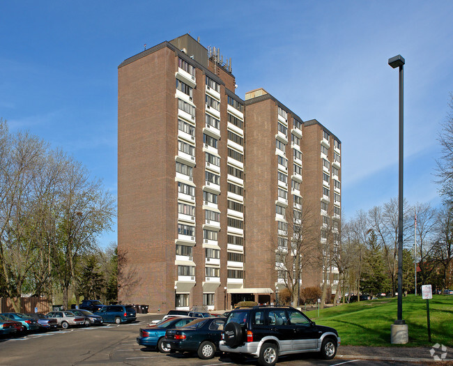 Primary Photo - Cleveland Hi-Rise