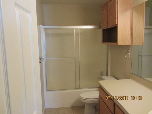 Building Photo - Spacious 3 Bedroom, 3 Bathroom Duplex in Steeplechase – Available for SUBLEASE August 4, 2025