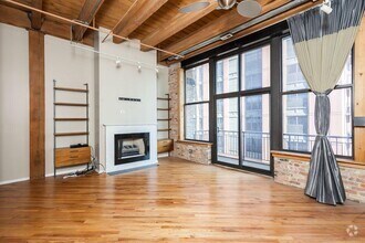 Building Photo - 2 bedroom in Chicago IL 60661