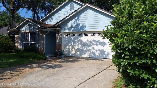 Building Photo - 11786 Lanier Creek Dr