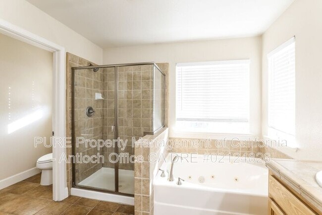 Building Photo - 5208 Rainwood Way