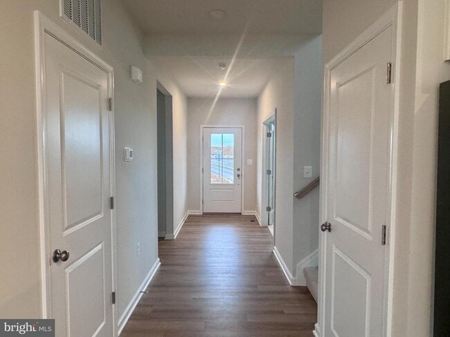 Building Photo - 37 Taft Ave